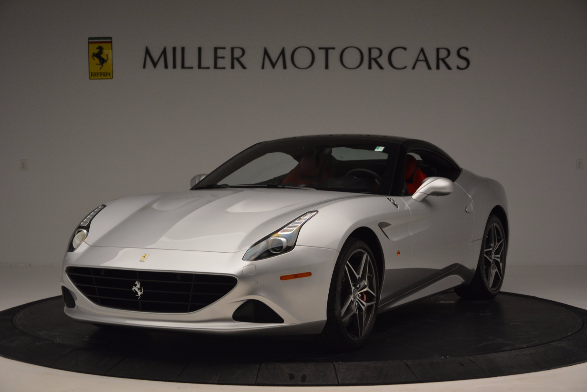 Used 2016 Ferrari California T for sale Sold at Alfa Romeo of Greenwich in Greenwich CT 06830 1