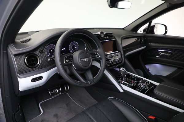 New 2025 Bentley Bentayga S Black Edition for sale $264,900 at Alfa Romeo of Greenwich in Greenwich CT 06830 15
