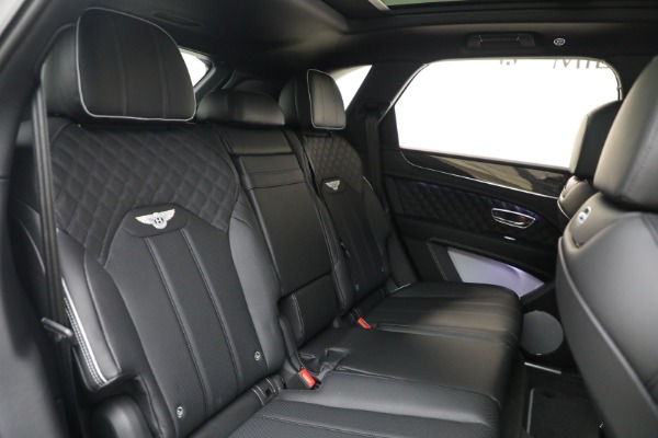 New 2025 Bentley Bentayga S Black Edition for sale $264,900 at Alfa Romeo of Greenwich in Greenwich CT 06830 28