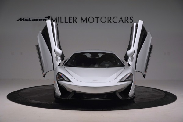 Used 2017 McLaren 570S for sale $179,990 at Alfa Romeo of Greenwich in Greenwich CT 06830 13