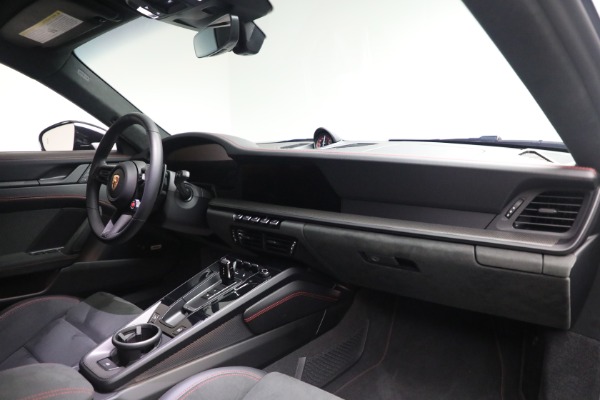 Used 2025 Porsche 911 Carrera GTS for sale $195,900 at Alfa Romeo of Greenwich in Greenwich CT 06830 15