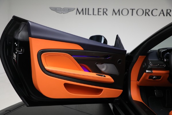 New 2025 Aston Martin Vanquish for sale $532,200 at Alfa Romeo of Greenwich in Greenwich CT 06830 16