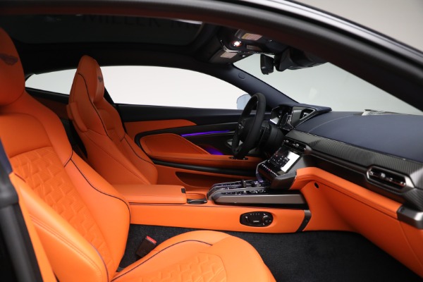 Used 2025 Aston Martin Vanquish for sale $431,900 at Alfa Romeo of Greenwich in Greenwich CT 06830 18