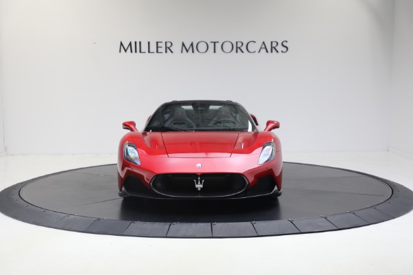 Used 2024 Maserati MC20 Cielo for sale $239,900 at Alfa Romeo of Greenwich in Greenwich CT 06830 24
