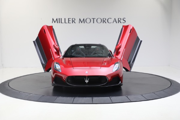 Used 2024 Maserati MC20 Cielo for sale $239,900 at Alfa Romeo of Greenwich in Greenwich CT 06830 25