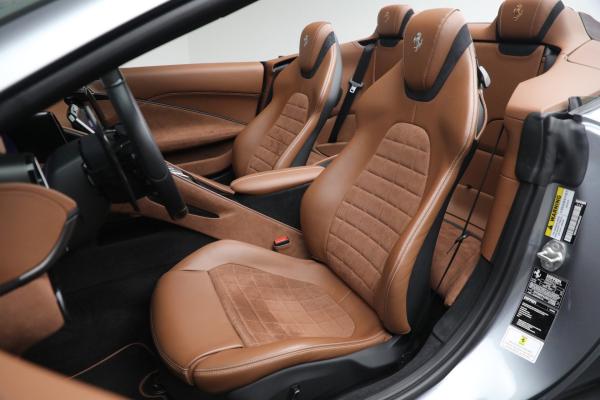 Used 2025 Ferrari Roma Spider for sale $324,900 at Alfa Romeo of Greenwich in Greenwich CT 06830 16