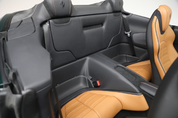 Used 2025 Ferrari Roma Spider for sale $334,900 at Alfa Romeo of Greenwich in Greenwich CT 06830 21