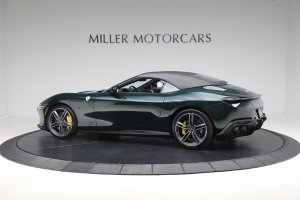 Used 2025 Ferrari Roma Spider for sale $334,900 at Alfa Romeo of Greenwich in Greenwich CT 06830 27