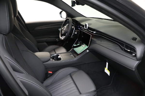 New 2025 Maserati Grecale Modena for sale $82,215 at Alfa Romeo of Greenwich in Greenwich CT 06830 15