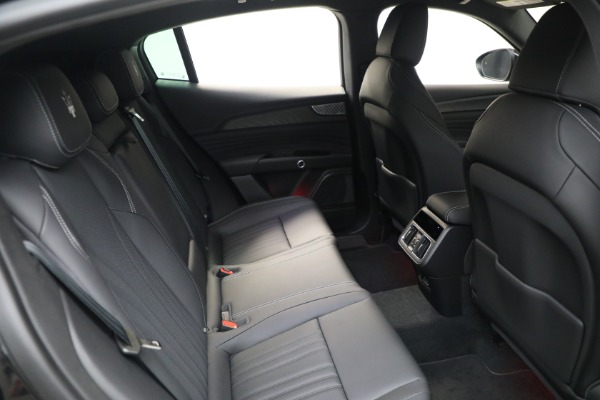 New 2025 Maserati Grecale Modena for sale $82,215 at Alfa Romeo of Greenwich in Greenwich CT 06830 18