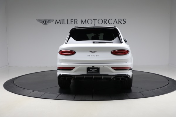 Used 2025 Bentley Bentayga EWB Azure V8 for sale $255,900 at Alfa Romeo of Greenwich in Greenwich CT 06830 4