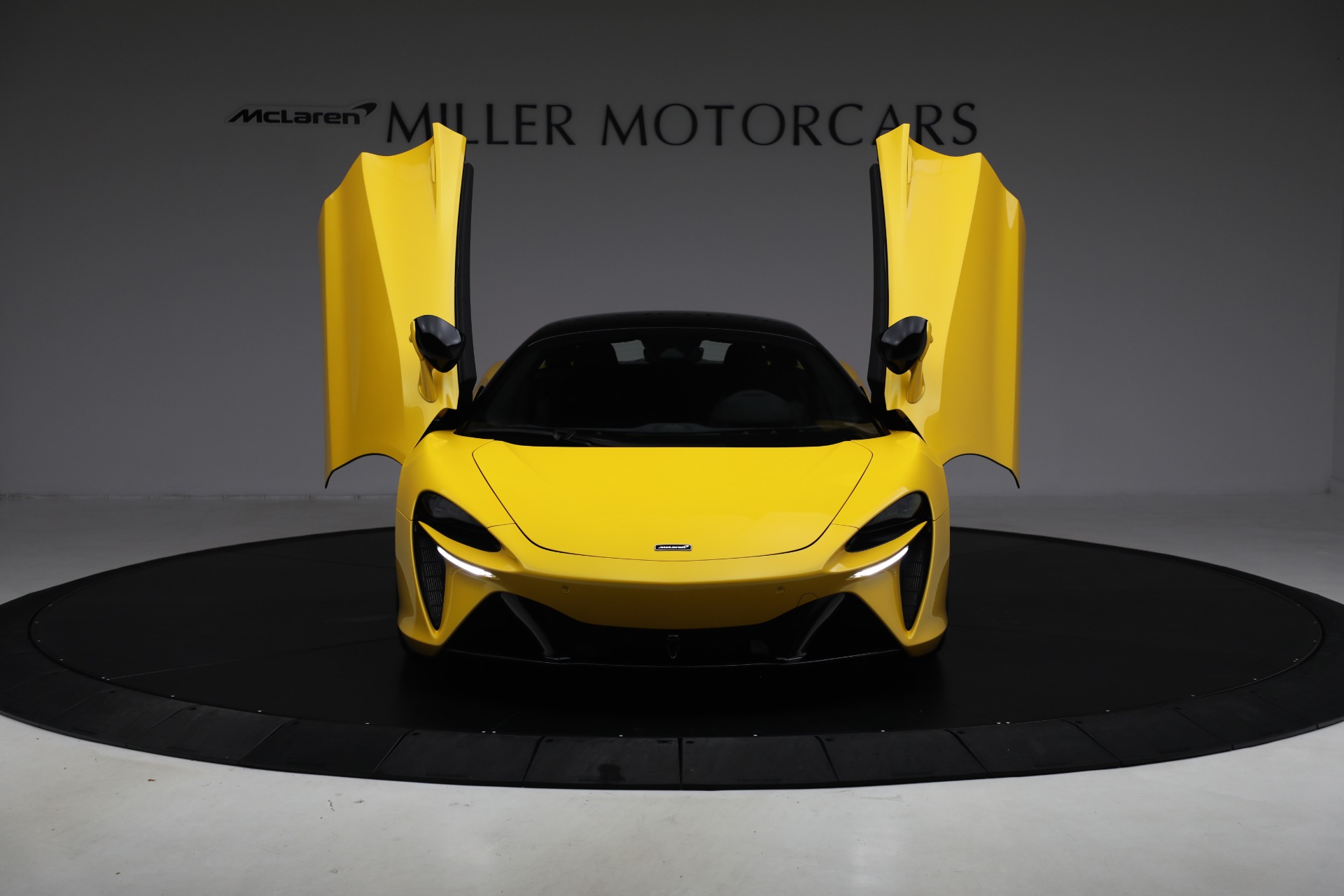 2024 McLaren Artura Base - Photo 13