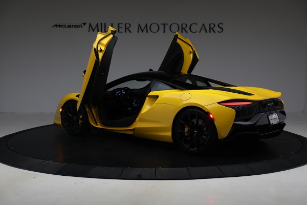 Used 2024 McLaren Artura for sale $193,900 at Alfa Romeo of Greenwich in Greenwich CT 06830 16
