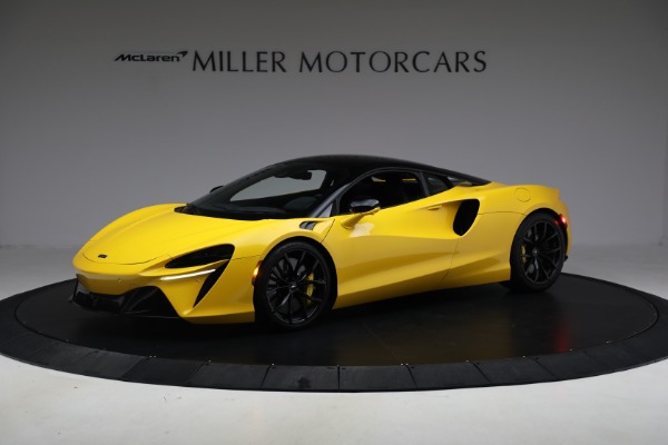 Used 2024 McLaren Artura for sale $193,900 at Alfa Romeo of Greenwich in Greenwich CT 06830 2