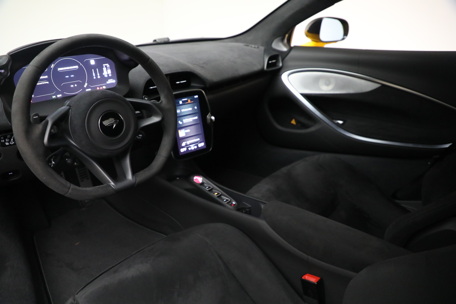 2024 McLaren Artura Base - Photo 23