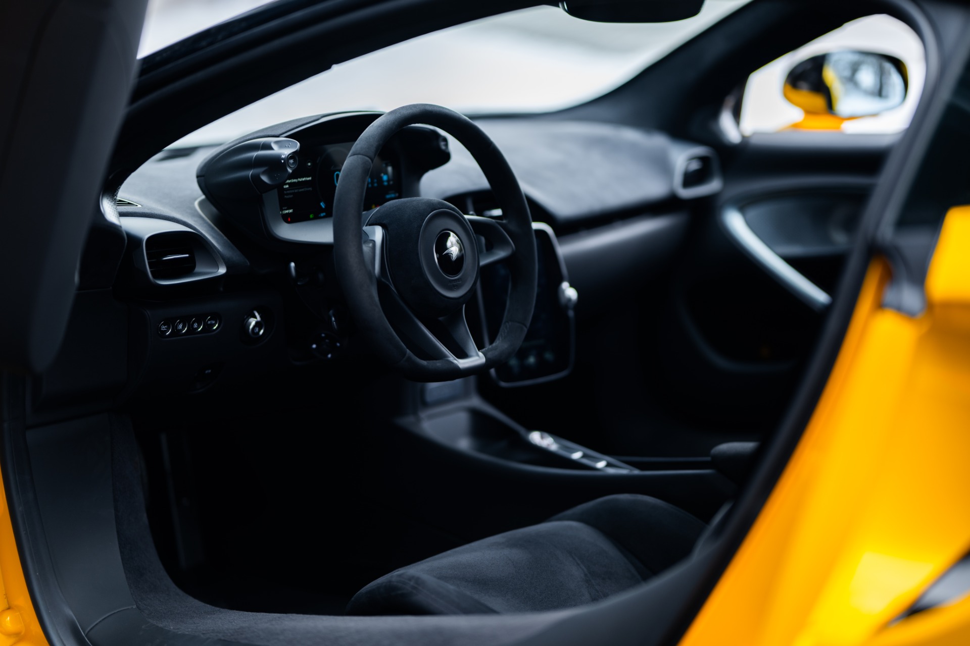 2024 McLaren Artura Base - Photo 42