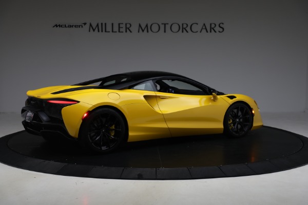 Used 2024 McLaren Artura for sale $193,900 at Alfa Romeo of Greenwich in Greenwich CT 06830 8