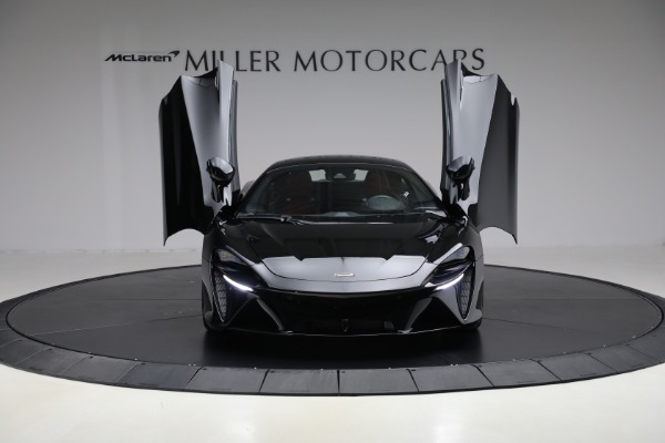 Used 2024 McLaren Artura TechLux for sale $196,900 at Alfa Romeo of Greenwich in Greenwich CT 06830 13