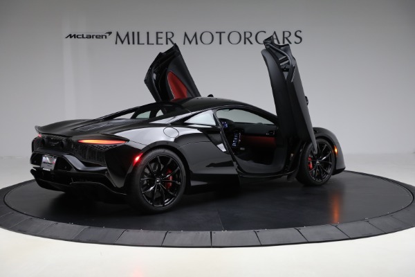 Used 2024 McLaren Artura TechLux for sale $196,900 at Alfa Romeo of Greenwich in Greenwich CT 06830 18