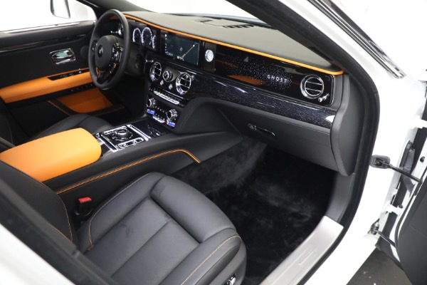 Used 2023 Rolls-Royce Ghost for sale $289,900 at Alfa Romeo of Greenwich in Greenwich CT 06830 18