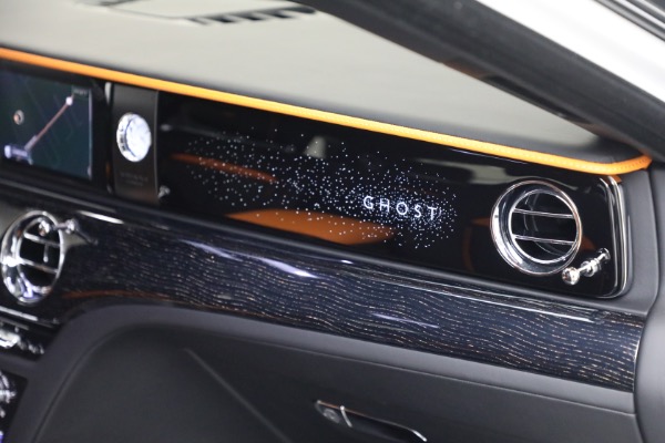 Used 2023 Rolls-Royce Ghost for sale $289,900 at Alfa Romeo of Greenwich in Greenwich CT 06830 28