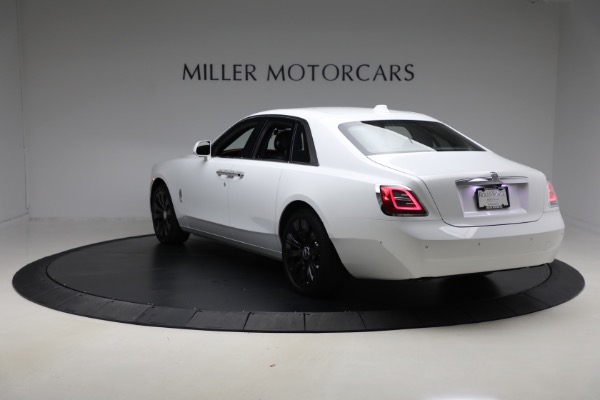 Used 2023 Rolls-Royce Ghost for sale $289,900 at Alfa Romeo of Greenwich in Greenwich CT 06830 8