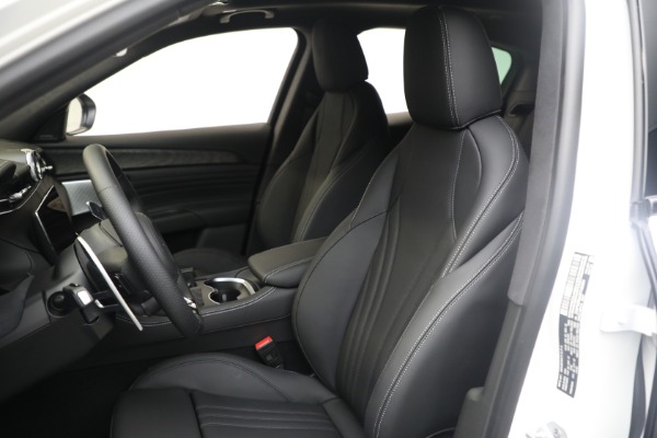 Used 2025 Maserati Grecale Modena for sale $61,116 at Alfa Romeo of Greenwich in Greenwich CT 06830 13