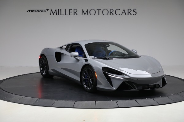 Used 2023 McLaren Artura for sale $184,900 at Alfa Romeo of Greenwich in Greenwich CT 06830 11