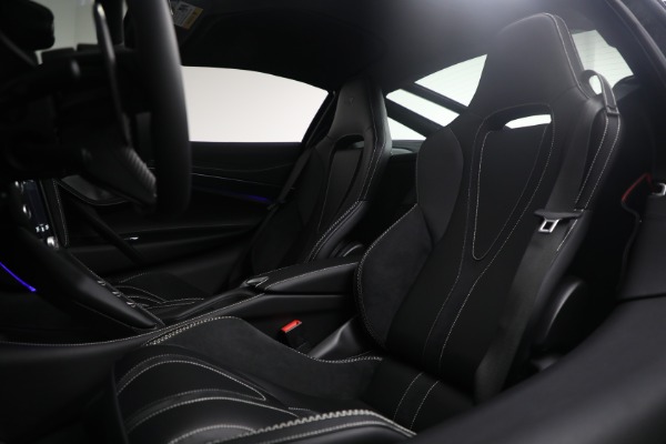 Used 2026 McLaren 750S TechLux for sale $379,900 at Alfa Romeo of Greenwich in Greenwich CT 06830 16