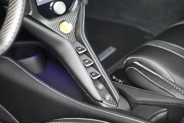 Used 2026 McLaren 750S TechLux for sale $379,900 at Alfa Romeo of Greenwich in Greenwich CT 06830 22