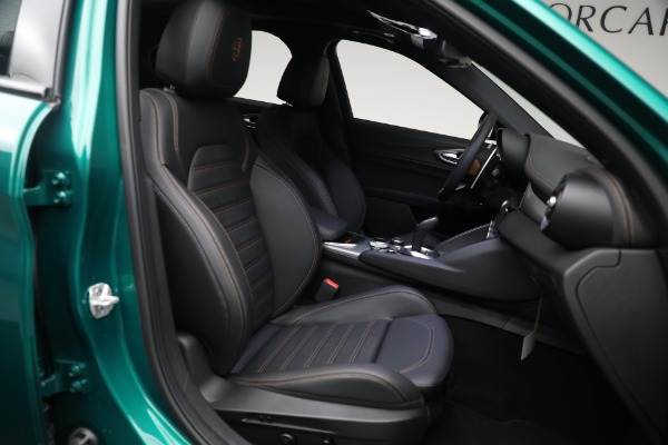 New 2025 Alfa Romeo Giulia Intensa for sale Sold at Alfa Romeo of Greenwich in Greenwich CT 06830 13