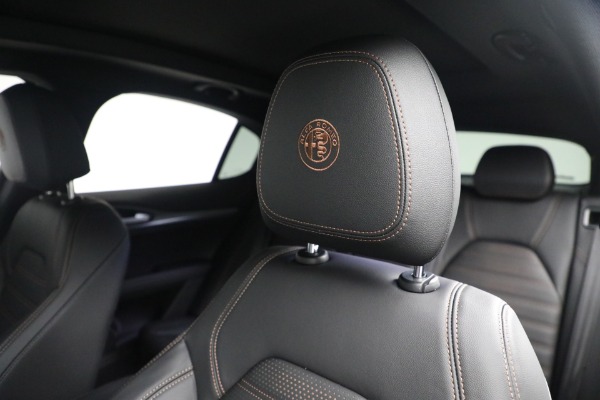 New 2025 Alfa Romeo Stelvio Intensa for sale Sold at Alfa Romeo of Greenwich in Greenwich CT 06830 25