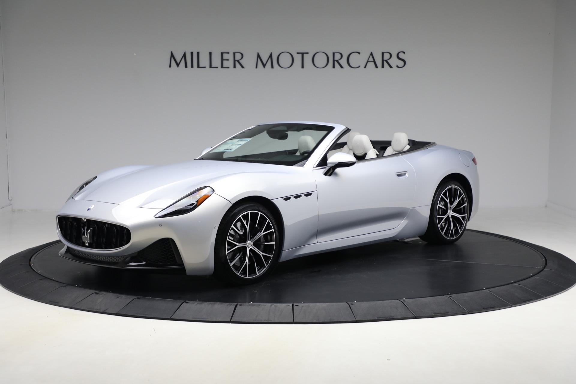 New 2026 Maserati GranCabrio Modena for sale $165,455 at Alfa Romeo of Greenwich in Greenwich CT 06830 1
