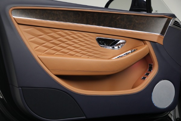 New 2026 Bentley Continental GTC Azure for sale $383,485 at Alfa Romeo of Greenwich in Greenwich CT 06830 26