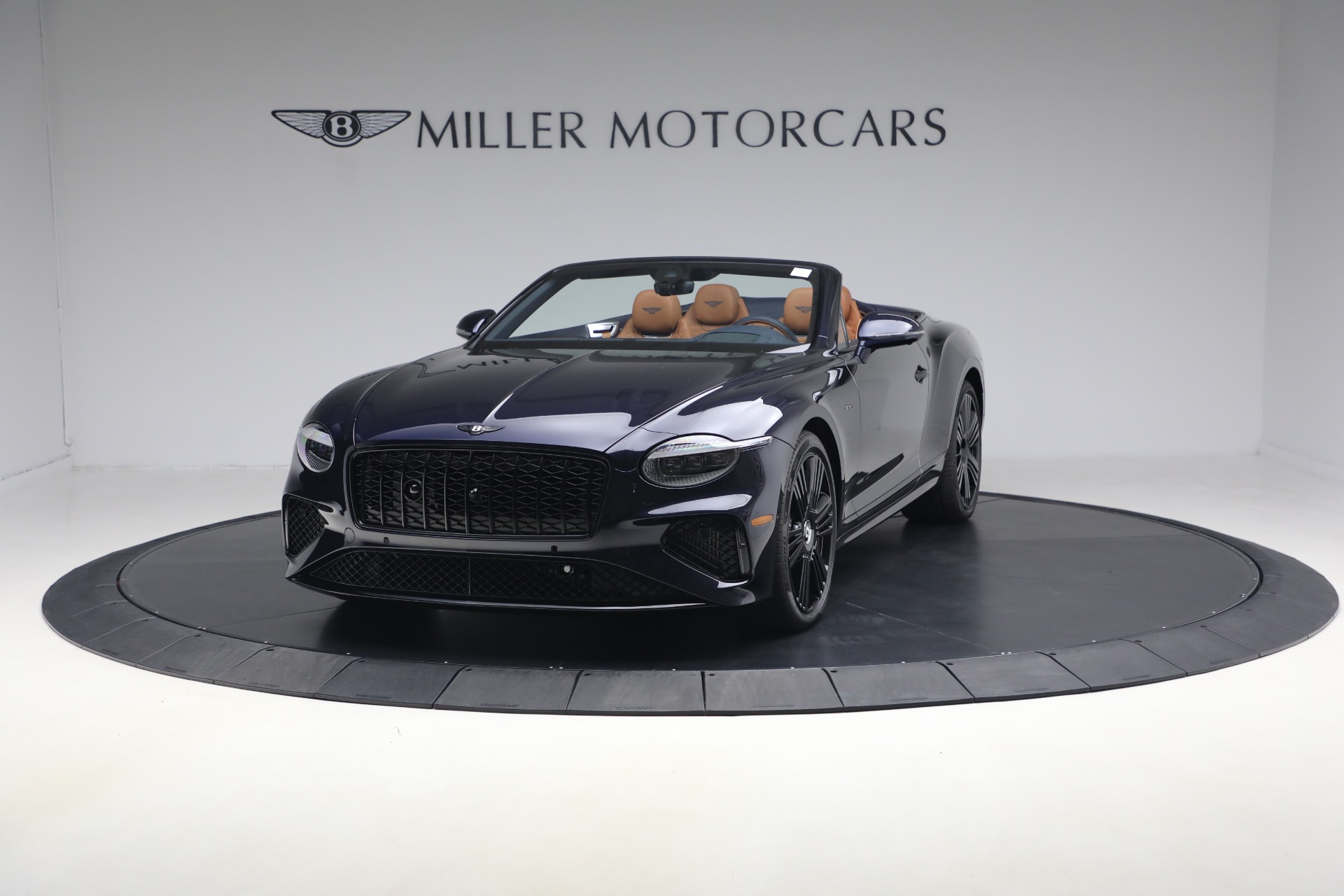 New 2026 Bentley Continental GTC Azure for sale $383,485 at Alfa Romeo of Greenwich in Greenwich CT 06830 1