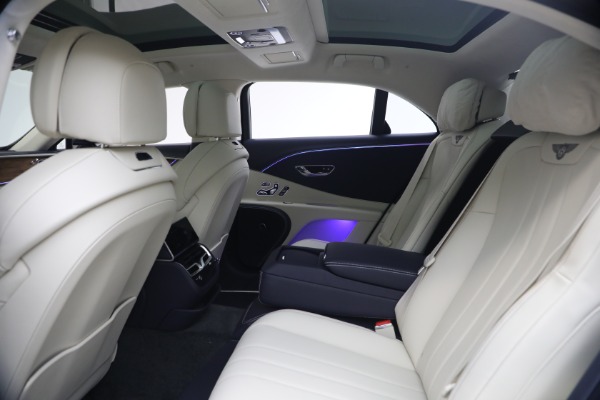 New 2026 Bentley Flying Spur for sale $281,720 at Alfa Romeo of Greenwich in Greenwich CT 06830 19