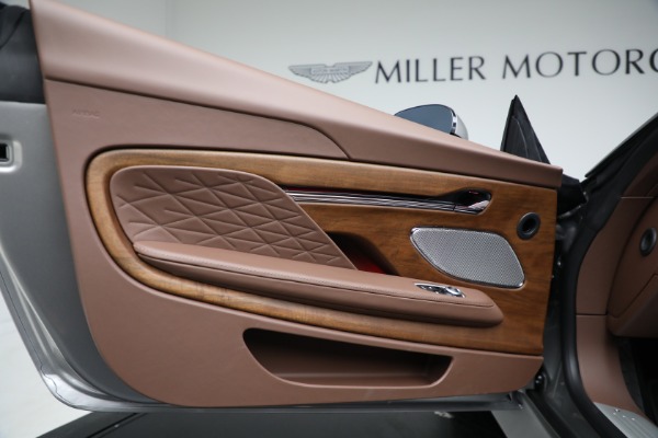 Used 2026 Aston Martin DB12 Volante for sale $340,900 at Alfa Romeo of Greenwich in Greenwich CT 06830 25