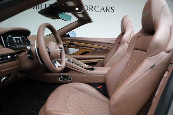 Used 2026 Aston Martin DB12 Volante for sale $340,900 at Alfa Romeo of Greenwich in Greenwich CT 06830 27