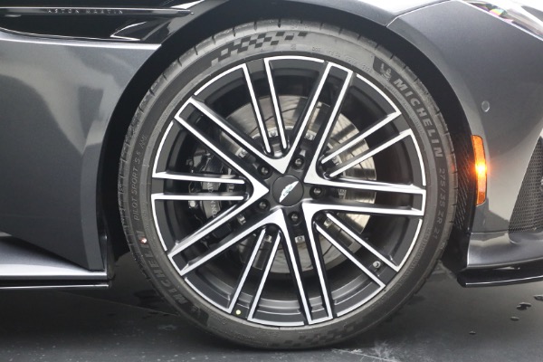 New 2026 Aston Martin DB12 Volante for sale $365,100 at Alfa Romeo of Greenwich in Greenwich CT 06830 26