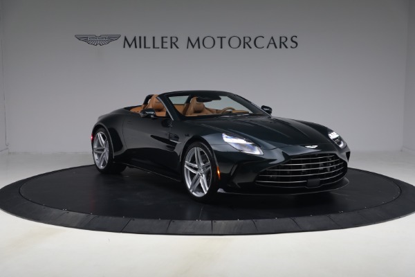New 2026 Aston Martin Vantage Roadster for sale $260,300 at Alfa Romeo of Greenwich in Greenwich CT 06830 12