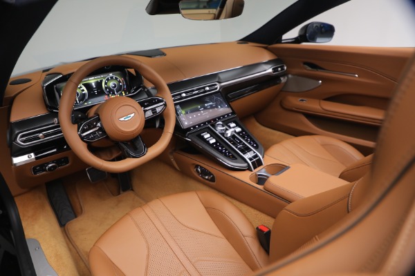 New 2026 Aston Martin Vantage Roadster for sale $260,300 at Alfa Romeo of Greenwich in Greenwich CT 06830 27