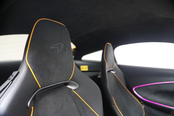 Used 2024 McLaren Artura Performance for sale $192,900 at Alfa Romeo of Greenwich in Greenwich CT 06830 27