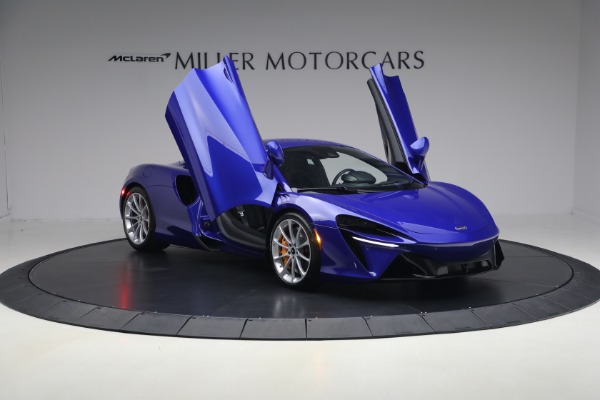 Used 2024 McLaren Artura Vision for sale $197,900 at Alfa Romeo of Greenwich in Greenwich CT 06830 20