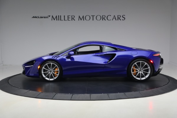 Used 2024 McLaren Artura Vision for sale $197,900 at Alfa Romeo of Greenwich in Greenwich CT 06830 3