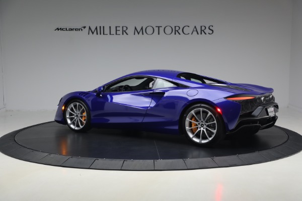 Used 2024 McLaren Artura Vision for sale $197,900 at Alfa Romeo of Greenwich in Greenwich CT 06830 4