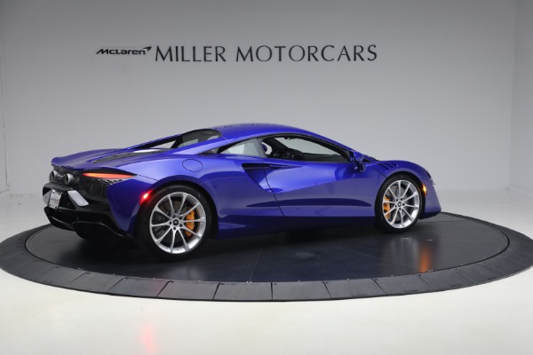 Used 2024 McLaren Artura Vision for sale $197,900 at Alfa Romeo of Greenwich in Greenwich CT 06830 8