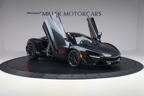New 2026 McLaren Artura TechLux for sale $298,400 at Alfa Romeo of Greenwich in Greenwich CT 06830 20