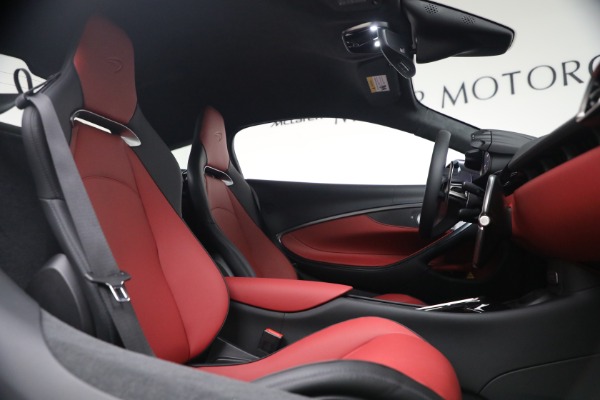 New 2026 McLaren Artura TechLux for sale $298,400 at Alfa Romeo of Greenwich in Greenwich CT 06830 24