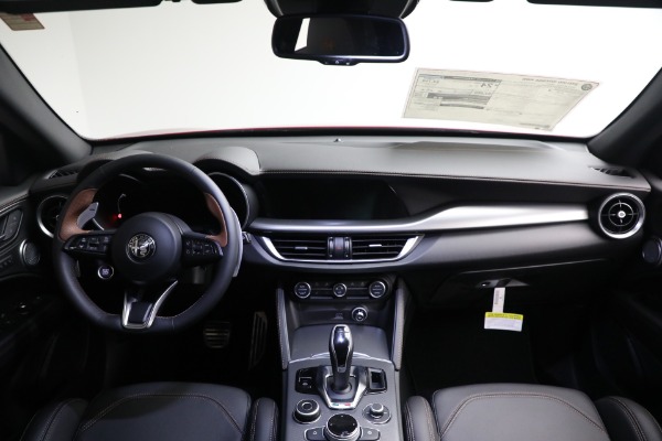 New 2025 Alfa Romeo Stelvio Intensa for sale $58,445 at Alfa Romeo of Greenwich in Greenwich CT 06830 19