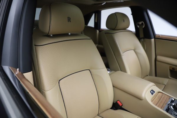 Used 2014 Rolls-Royce Ghost V-Spec for sale Sold at Alfa Romeo of Greenwich in Greenwich CT 06830 10